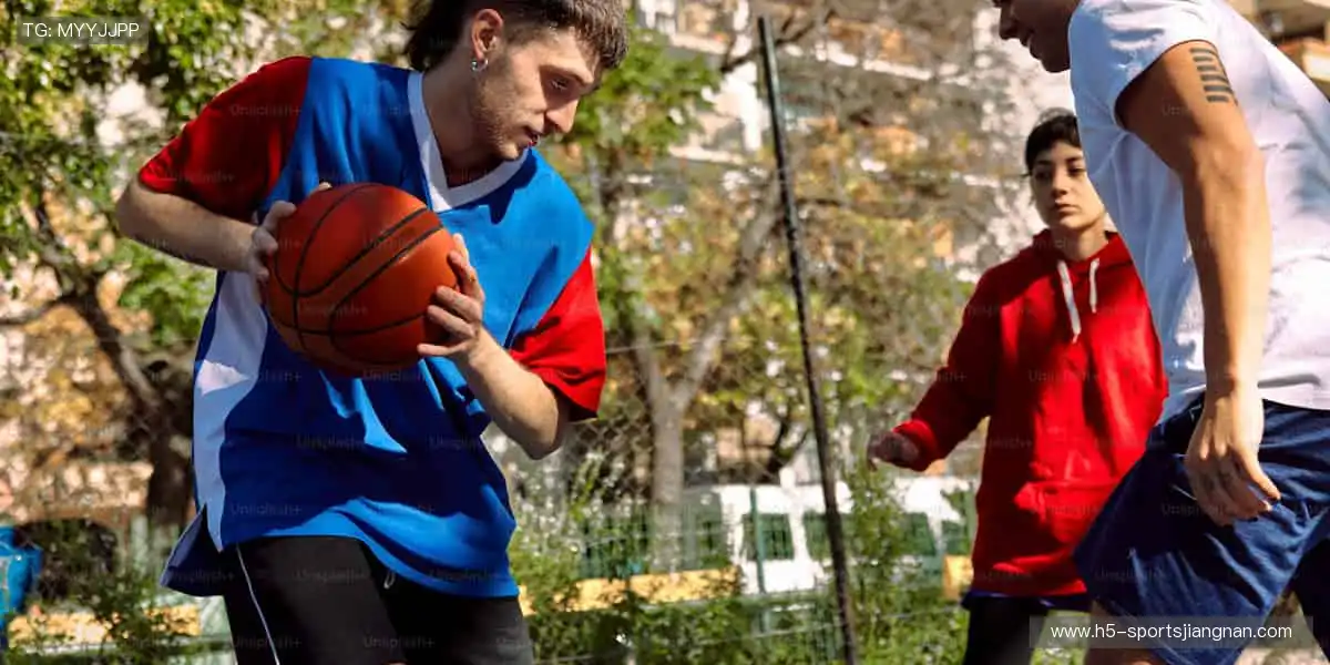 专业解说,深度剖析!🎙️